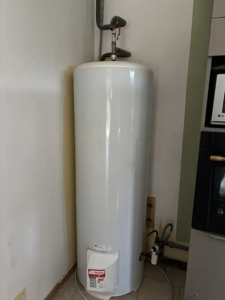 Remplacement d’un ballon d’eau chaude 200L à Carros avec reprise des alimentations3